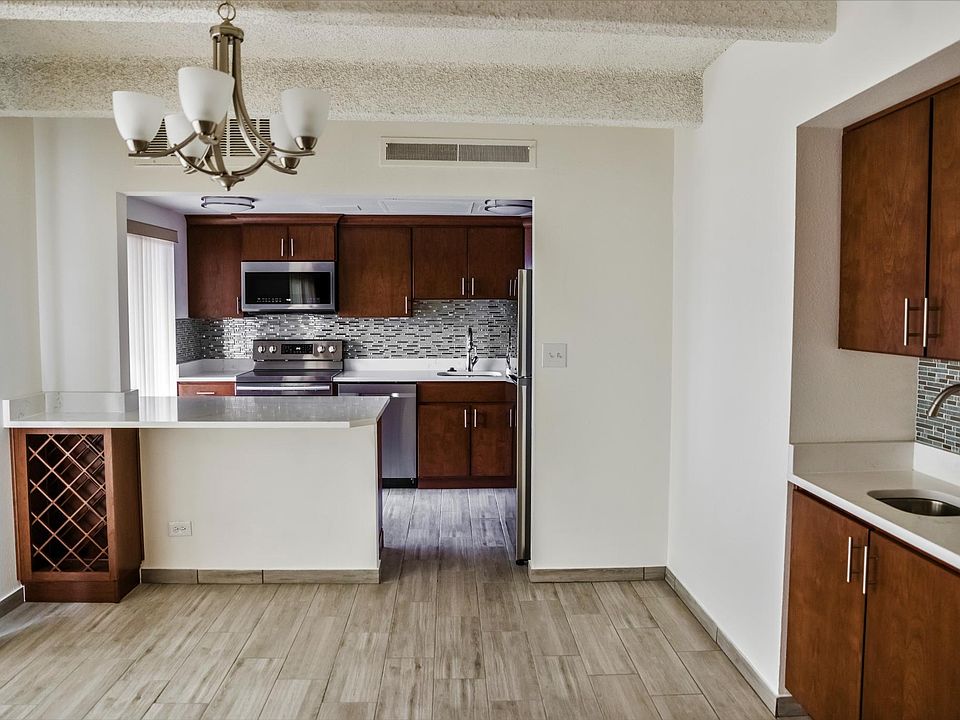 1st image of 1055 Logan St #301