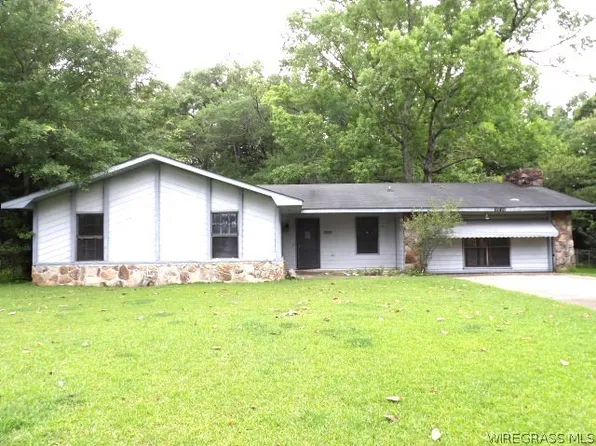 2203 Aberdeen Rd, Dothan, AL 36301