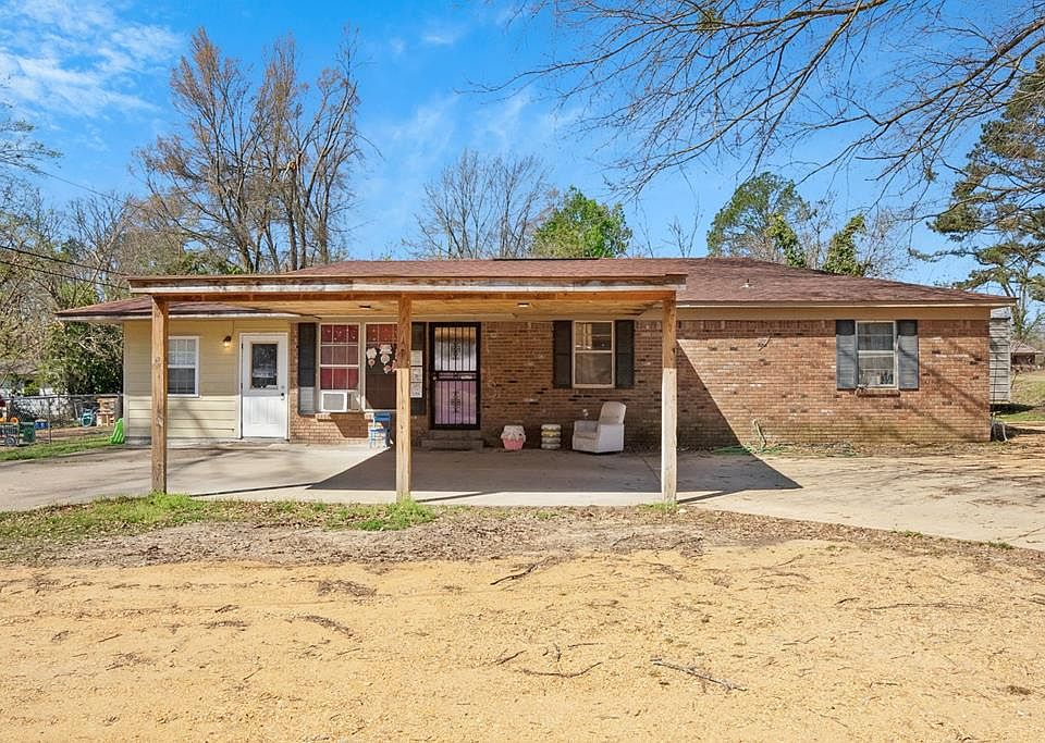 1st image of 145 Broome St