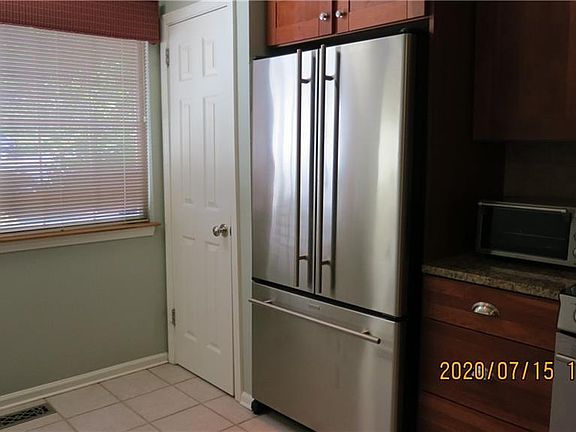 5th image of 503 Stonewall Ln