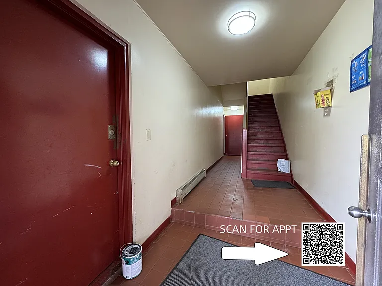 61-39 168th St #2F — Photo 4