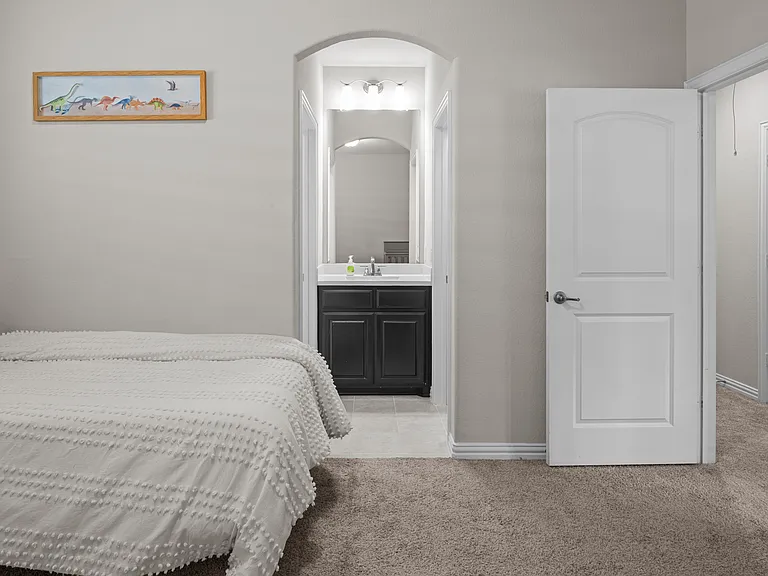 5801 Fuder Dr — Photo 23
