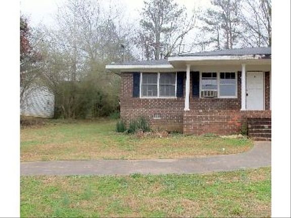 http://www.propertyboss.net/CustomerImages/DFF001_92991/media/Properties/20-A%20Mary%20Ella%20Drive/zsmall_100_1507.JPG