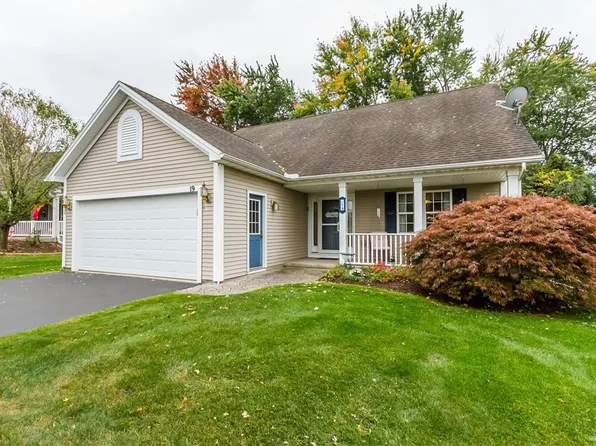 19 Winter Rdg, Spencerport, NY 14559