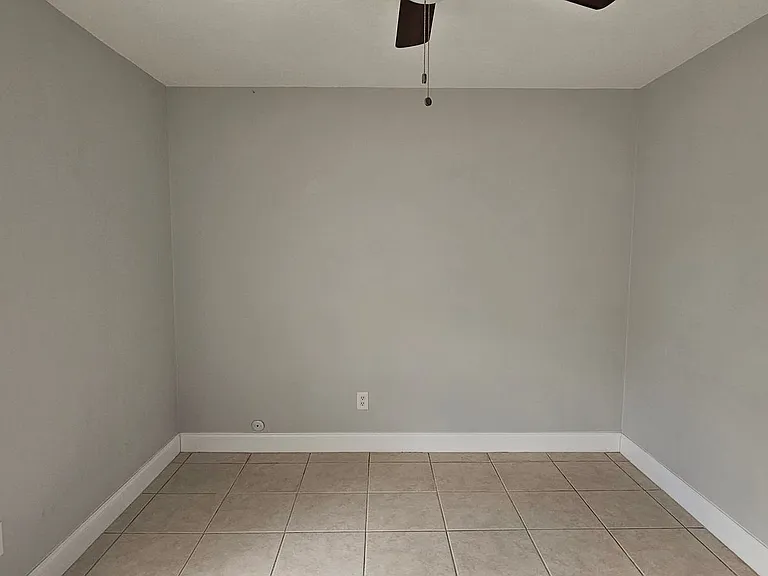 2625 Spring Valley Cir — Photo 9