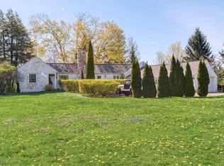 578 North St, Chagrin Falls, OH 44022