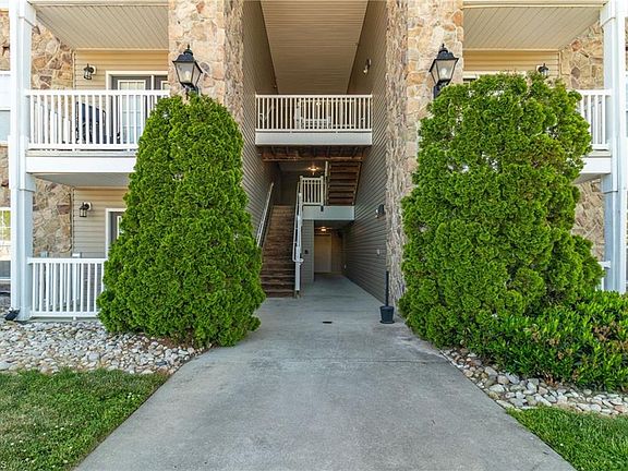 5th image of 7100 W Friendly Ave Unit 205