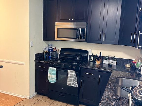 5th image of 1230 S Sherbourne Dr APT 1