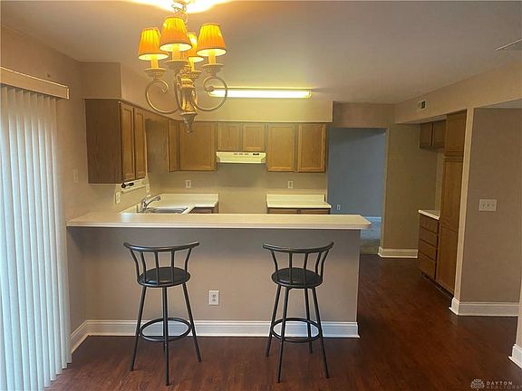 3rd image of 6950 Deer Bluff Dr