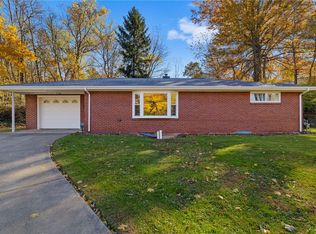 5100 McIntosh Dr, Aliquippa, PA 15001