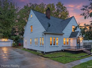 21130 Seminole St, Southfield, MI 48033
