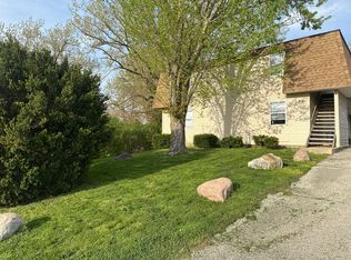 152 S Dipper Ln #201, Decatur, IL 62522