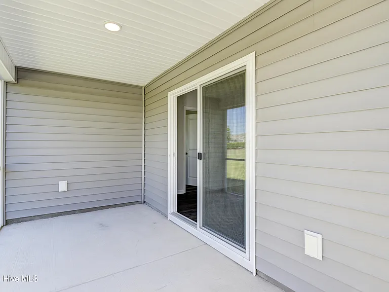 375 Logan St — Photo 25