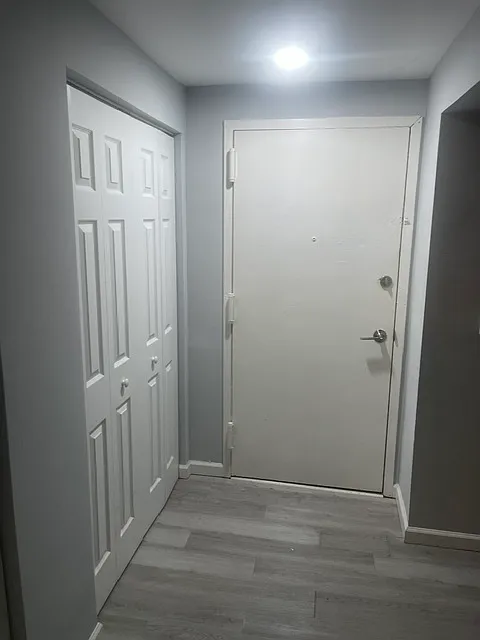 Studio, 517 sqft, $1,575 — Photo 3