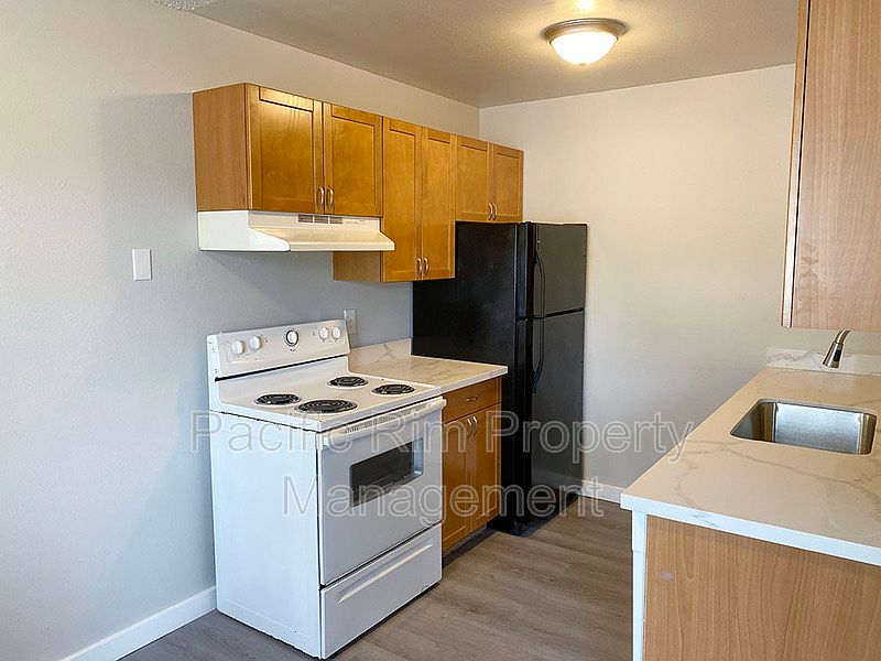 1st image of 5228 Chicago Ave SW #13