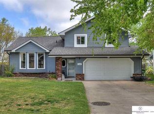 3220 Golden Blvd, Bellevue, NE 68123