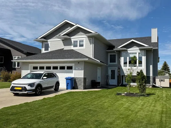 718 E 24th St, Wainwright, AB T9W 0B6