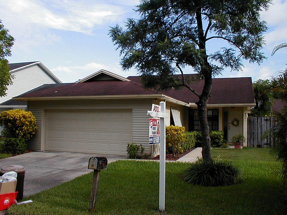 1st image of 8341 SW 41st Ct