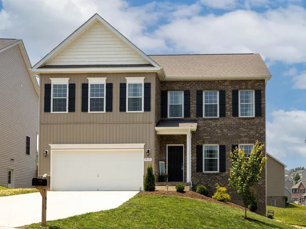 810 Holland Loop NW, Christiansburg, VA 24073