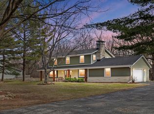 N5W31885 Shagbark Gln, Delafield, WI 53018
