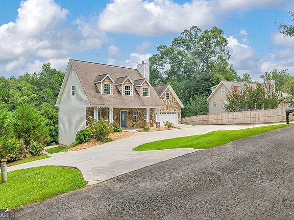 3rd image of 247 Mill Creek Dr