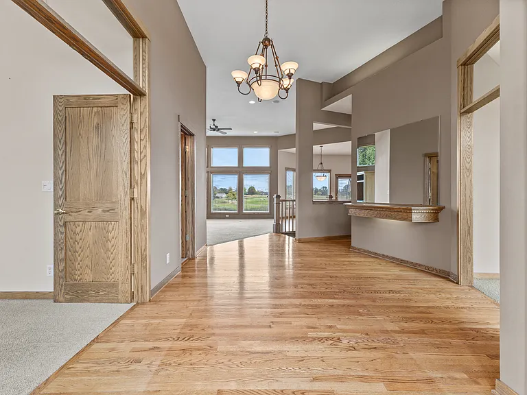 11435 Kenyon Ct NE — Photo 3