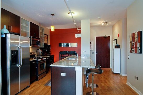 OPEN KITCHEN AREA