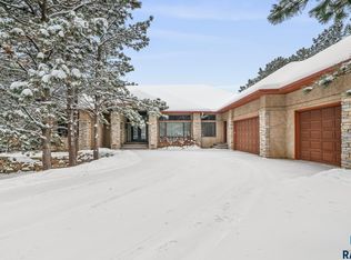 3209 S Nic Ann Ct, Sioux Falls, SD 57103