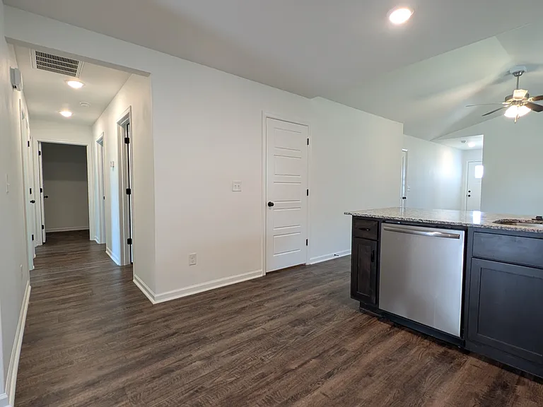 720 Short Leaf Ln — Photo 20
