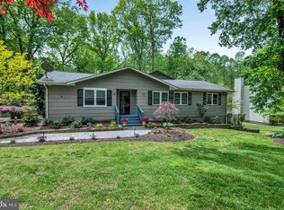 48 Hidden Lake Dr, Stafford, VA 22556