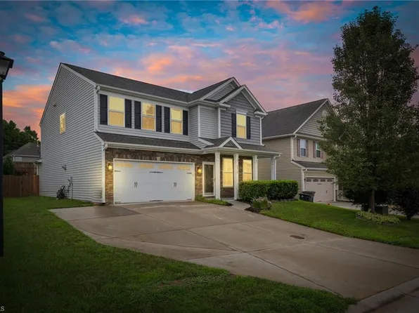2973 Mirasol Ct, Walkertown, NC 27051