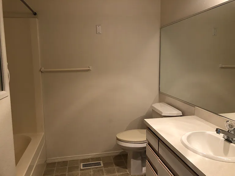 1400 SE Fancy Free Dr #104 — Photo 5