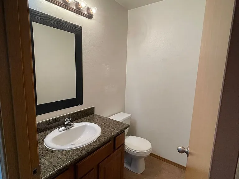1626 & 1628 W Lee St — Photo 14