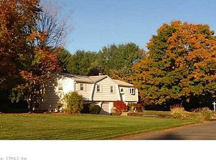 28 Helena Rd, Avon, CT 06001