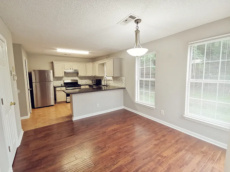 2157 Williams Pl — Photo 9