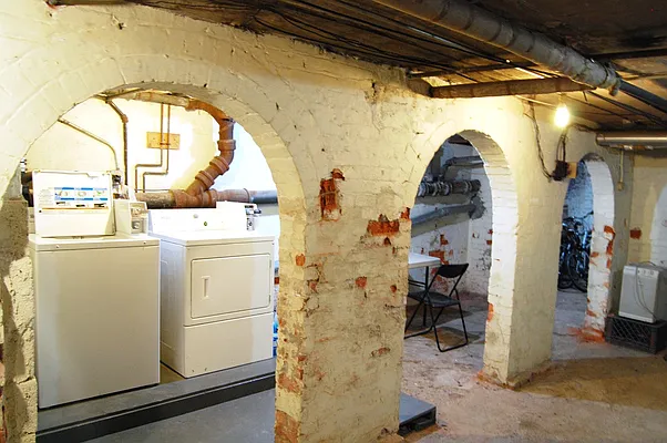 Rented by Corcoran | media 23