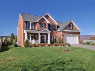 2121 River Oaks Dr, Salem, VA 24153