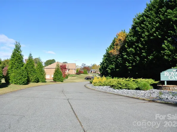 153 Kensington Dr, Forest City, NC 28043