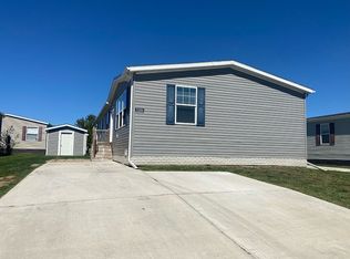 33101 Oak Ct, Lenox, MI 48048