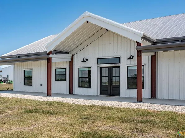 55 State Highway 55, Pt Lavaca, TX 77979