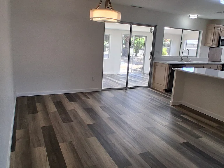 11009 E Lariat Ln — Photo 5