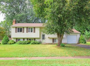 2618 Litchfield Dr, Herndon, VA 20171