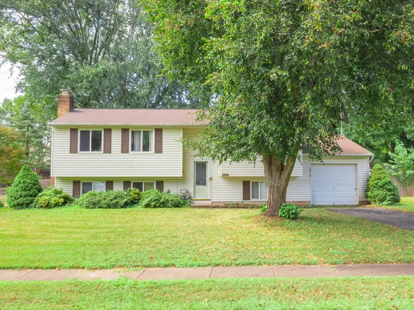 2618 Litchfield Dr, Herndon, VA 20171