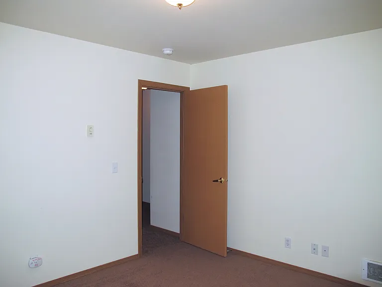 Galbraith, C. (1430 NW Falls Creek Lp) — Photo 17