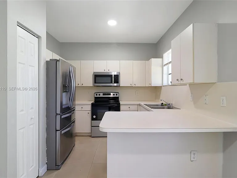373 NE 26th Pl #201 — Photo 4