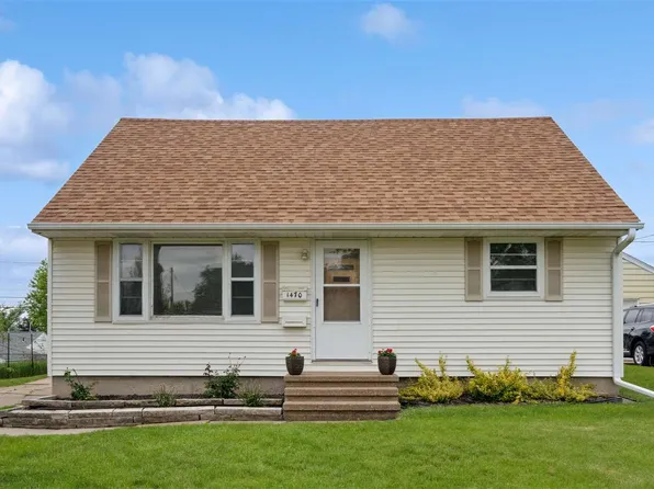 1470 Miami Dr NE, Cedar Rapids, IA 52402