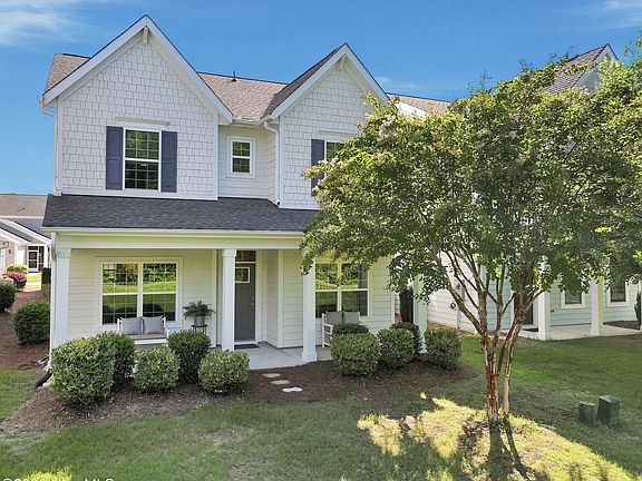 4th image of 7228 Maple Leaf Drive