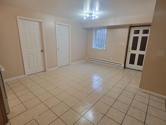 4th image of 182 S 11th St Floor 1