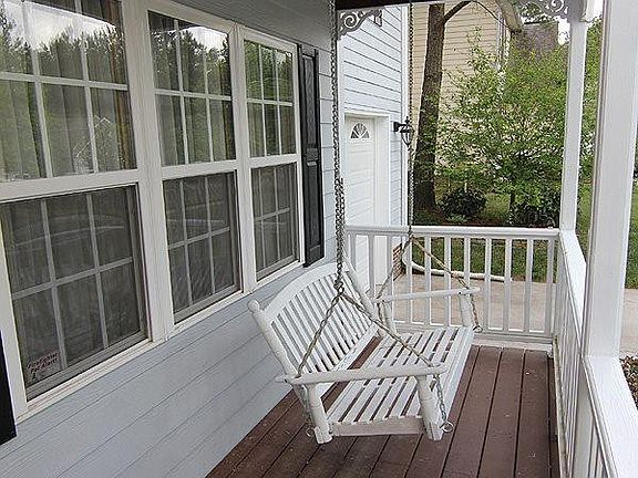 3rd image of 2506 Dovetail Dr