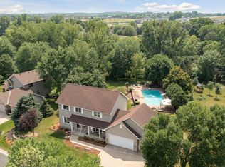 332 William Lake Shore Dr, Waconia, MN 55387